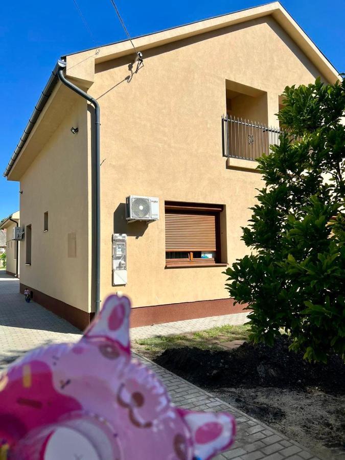 Zsuzsa Apartman Hajdúszoboszló Dış mekan fotoğraf