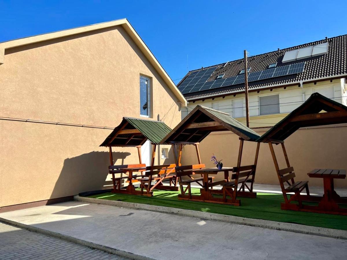 Zsuzsa Apartman Hajdúszoboszló Dış mekan fotoğraf